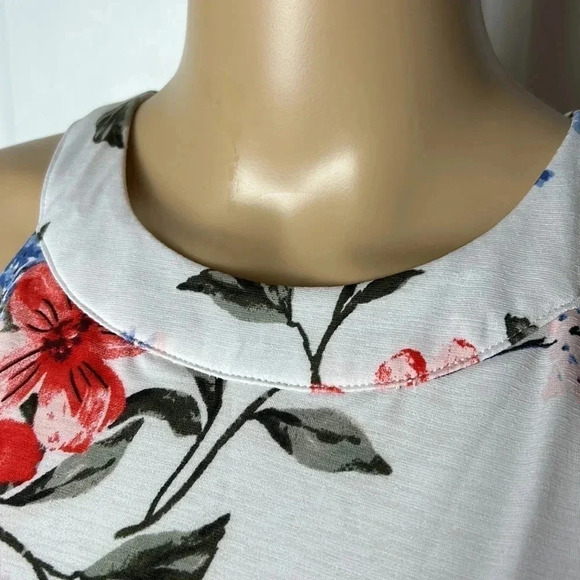 STELLA & SIENNA BY TRIXXI floral maxi dress.halter neck,cut out,cinched waist - Picture 7 of 14